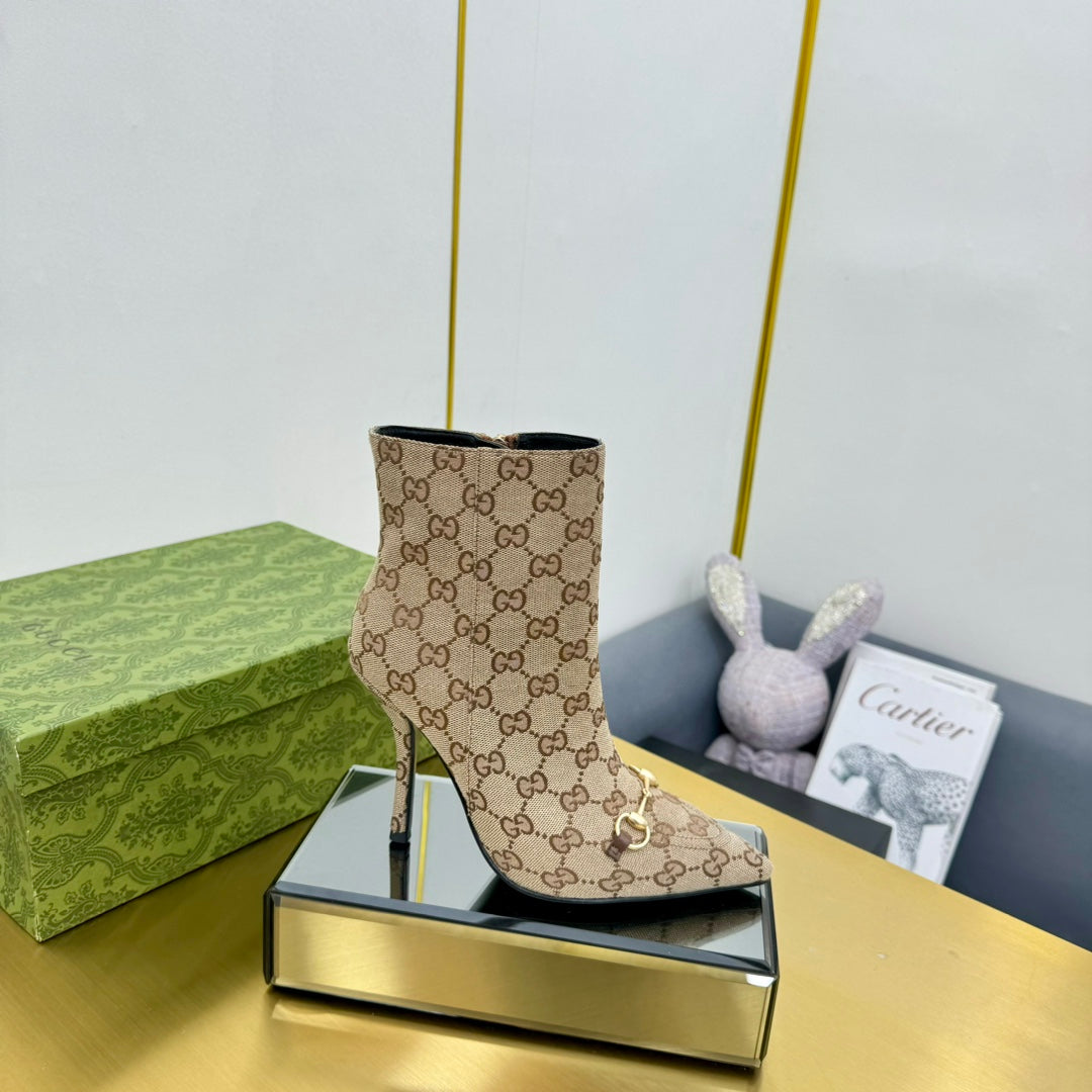 GG HORSEBIT ANKLE BOOT IN TAN BEIGE MONOGRAM CANVAS