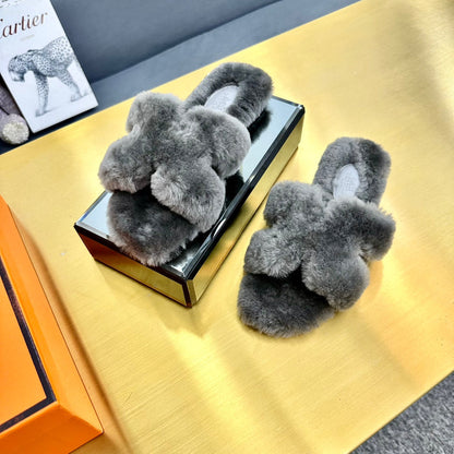 ORAN SHEARLING SANDALS SMOKE GRAY