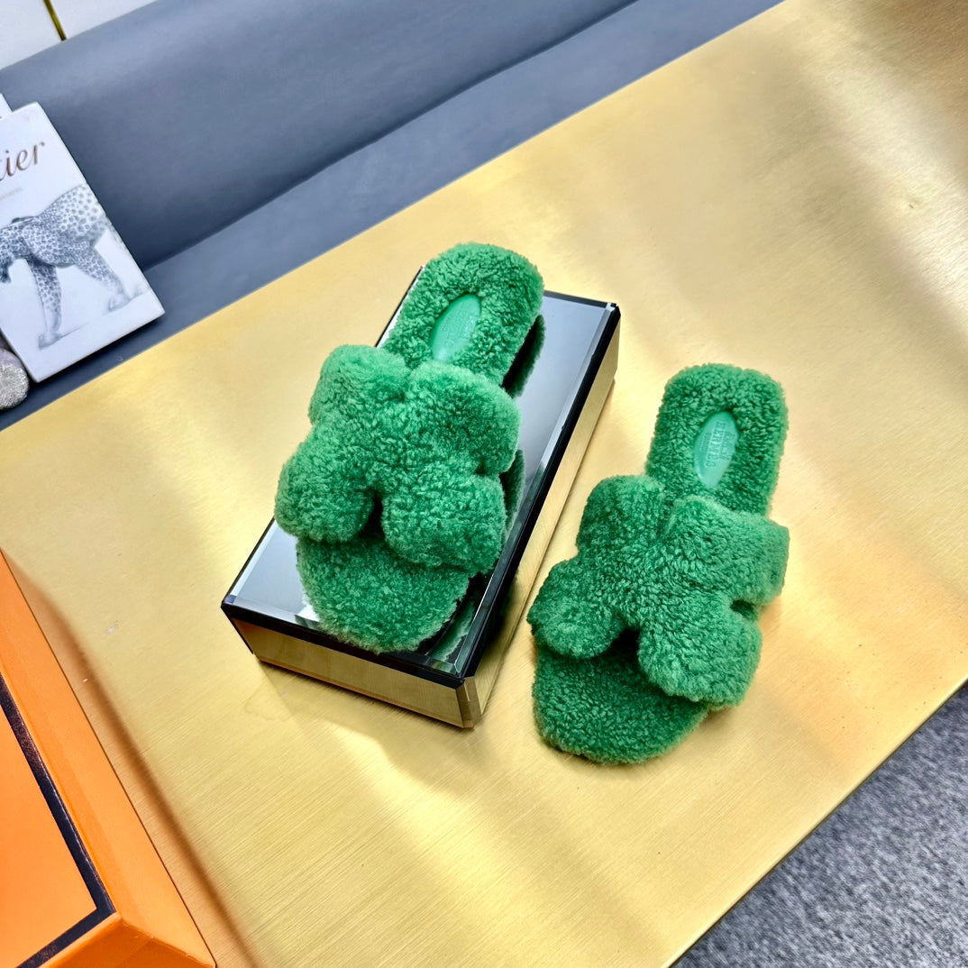 ORAN SHEARLING SANDALS EMERALD GREEN