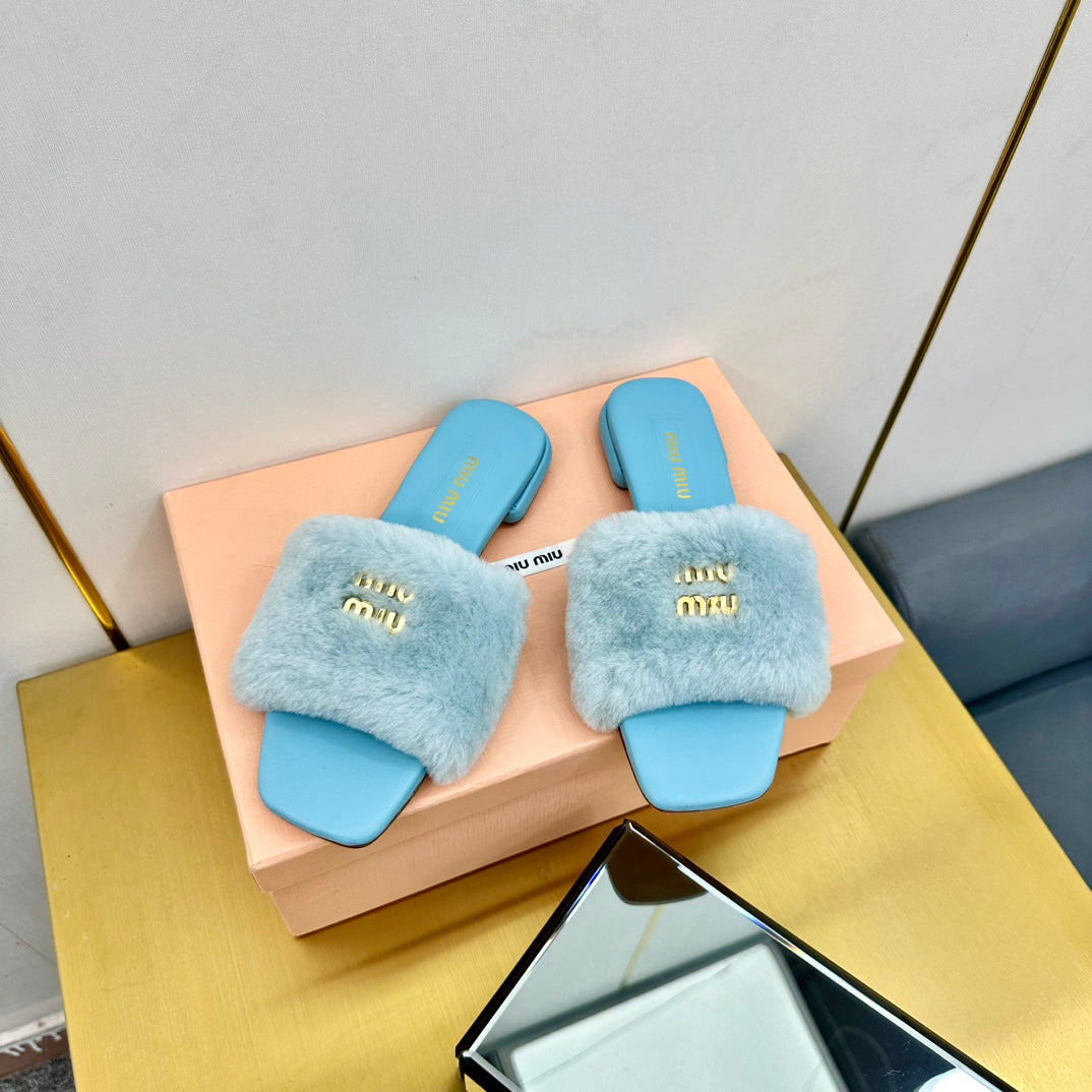 SKY BLUE SLIPPERS LAMB FUR