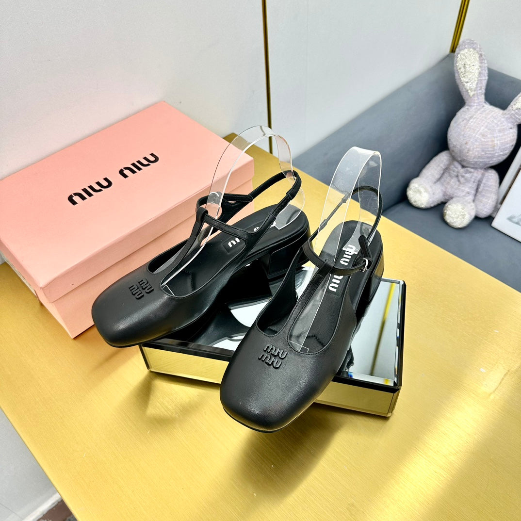 T-STRAPS SLINGBACK PUMPS IN BLACK SMOOTH LAMBSKIN