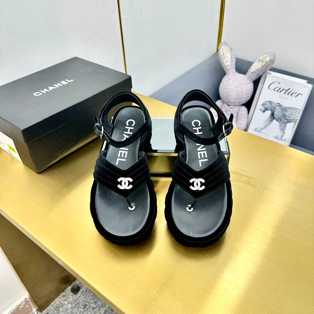 GROSGRAIN SANDAL IN BLACK VELVET