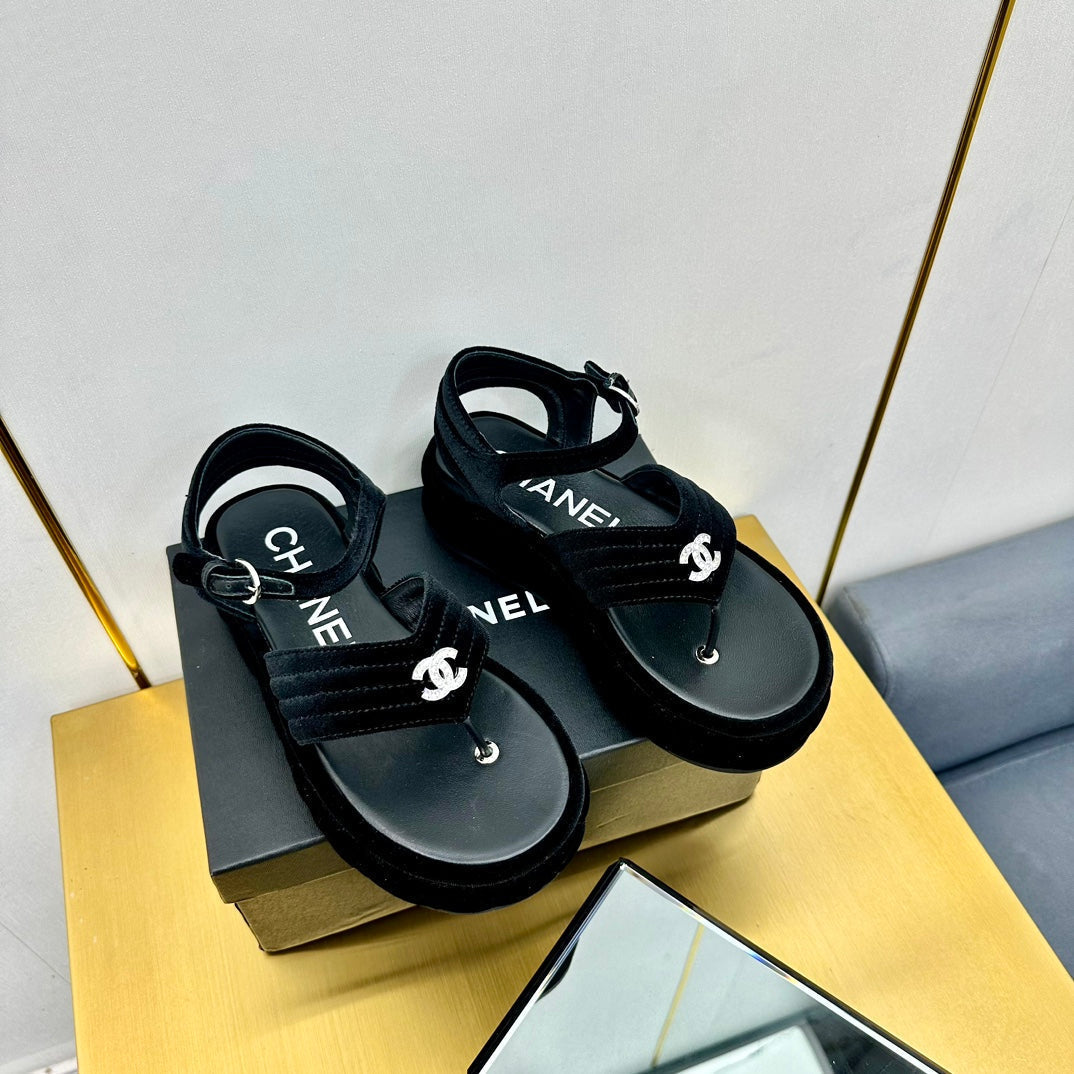 GROSGRAIN SANDAL IN BLACK VELVET