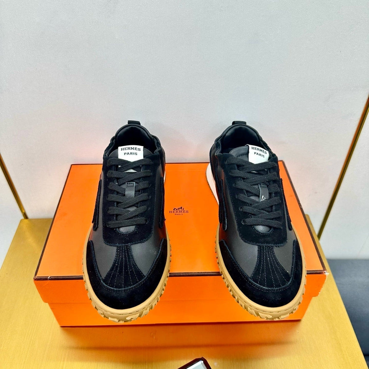 JET SNEAKER IN BLACK CALFSKIN AND SUEDE