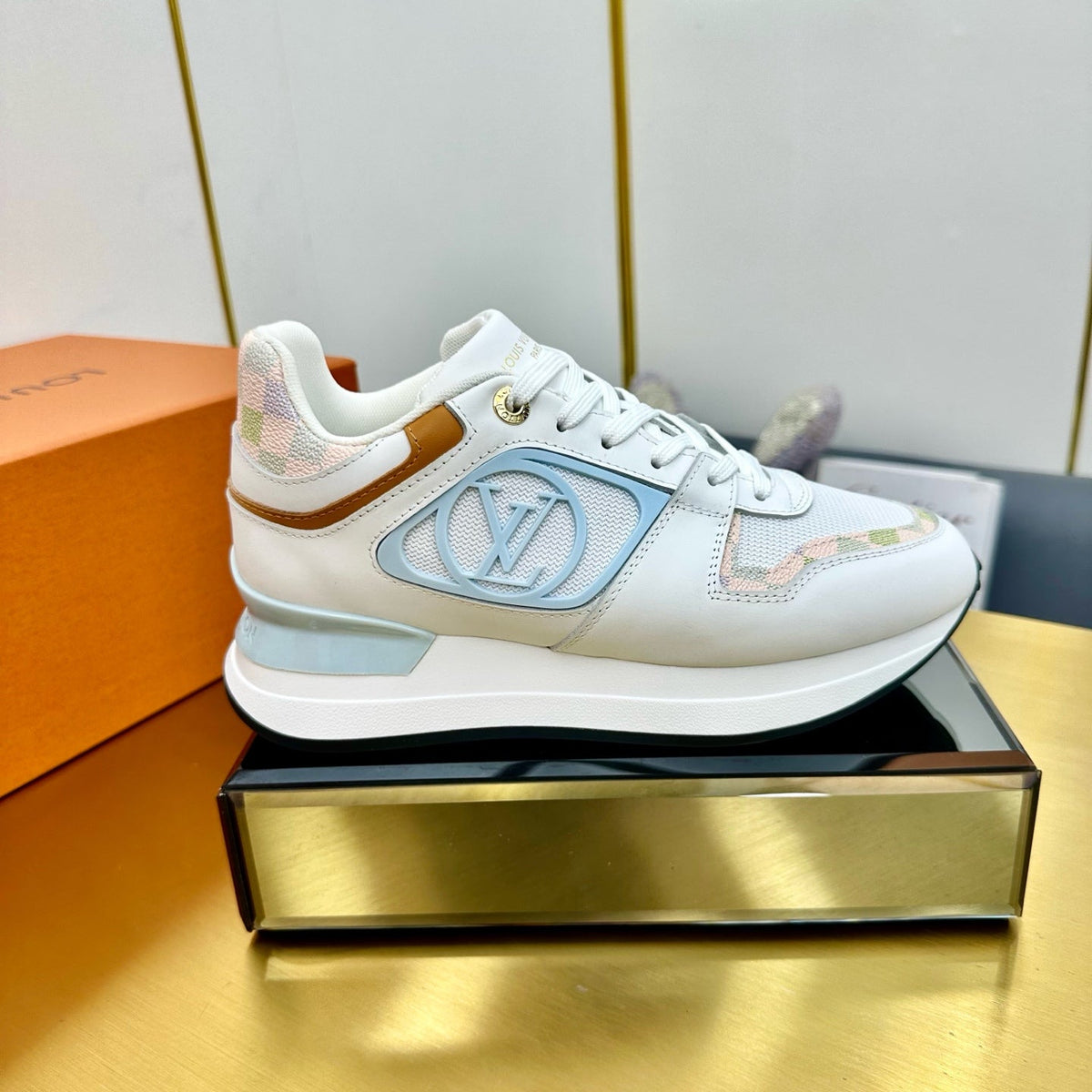 NEO RUN AWAY SNEAKER IN WHITE MIX LIGHT BLUE CALFSKIN