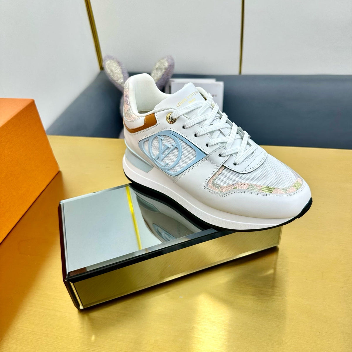 NEO RUN AWAY SNEAKER IN WHITE MIX LIGHT BLUE CALFSKIN