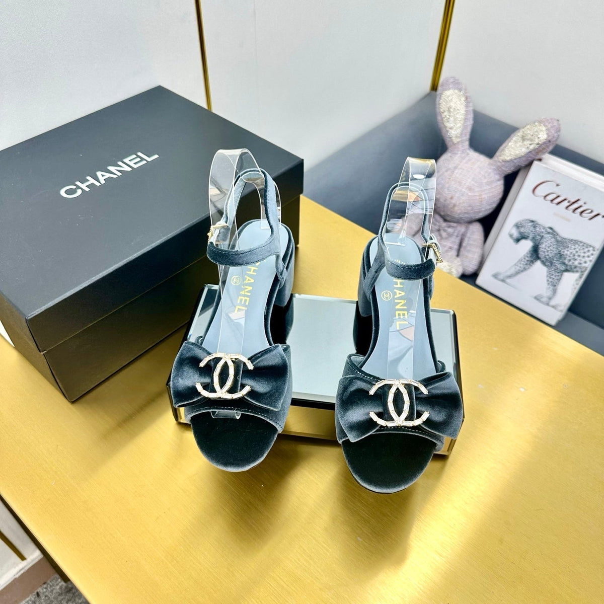 BOWKNOT RHINESTONES MID HEEL SANDAL IN STONE BLUE VELVET