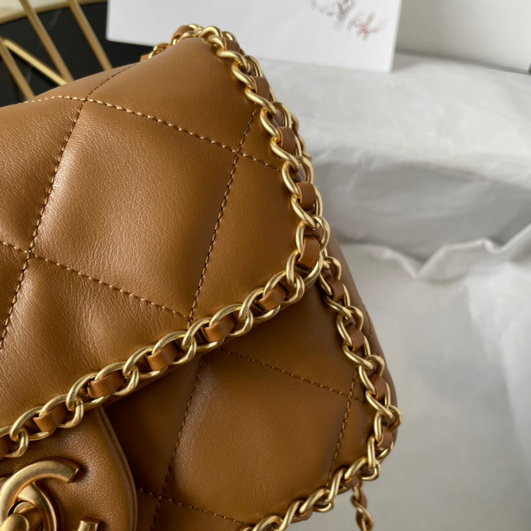 FLAP BAG 21 IN WALNUT BROWN QUILTED SOFT LAMBSKIN GOLD HARDWARE