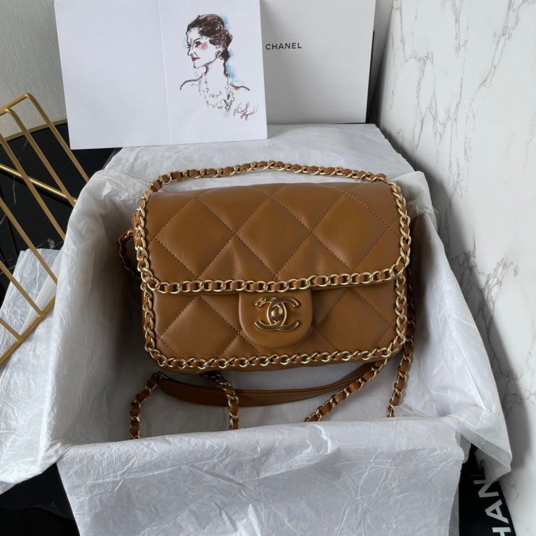 FLAP BAG 21 IN WALNUT BROWN QUILTED SOFT LAMBSKIN GOLD HARDWARE