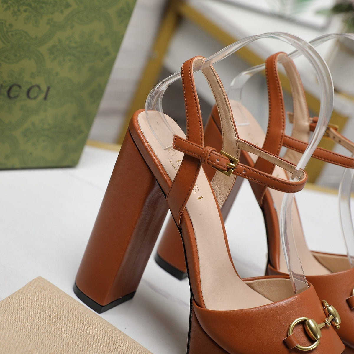 GG Sandales Cuir Noir Orange Ginger