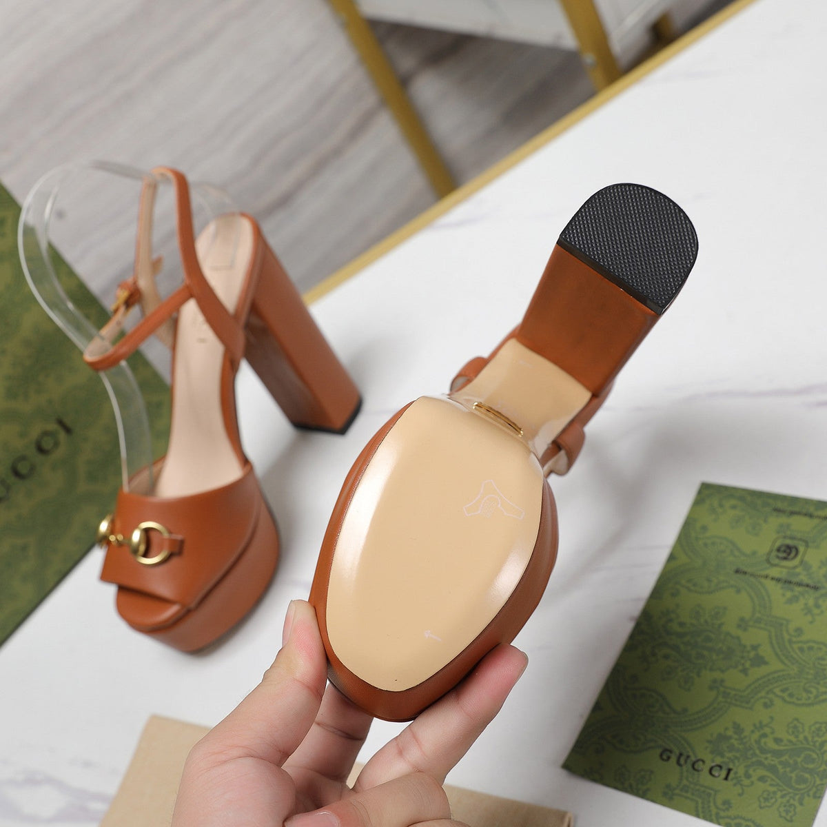 GG Sandales Cuir Noir Orange Ginger