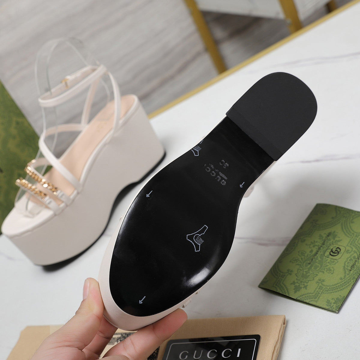 WEDGE PLATFORM IN WHITE SHEEPSKIN