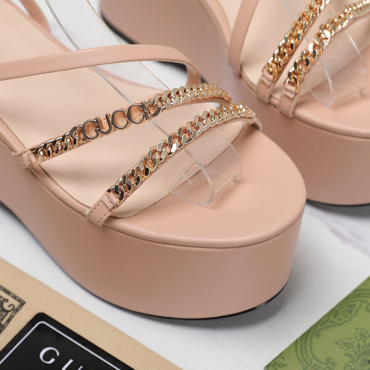 WEDGE PLATFORM IN LIGHT PINK SHEEPSKIN