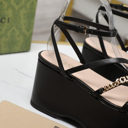 WEDGE PLATFORM IN BLACK SHEEPSKIN