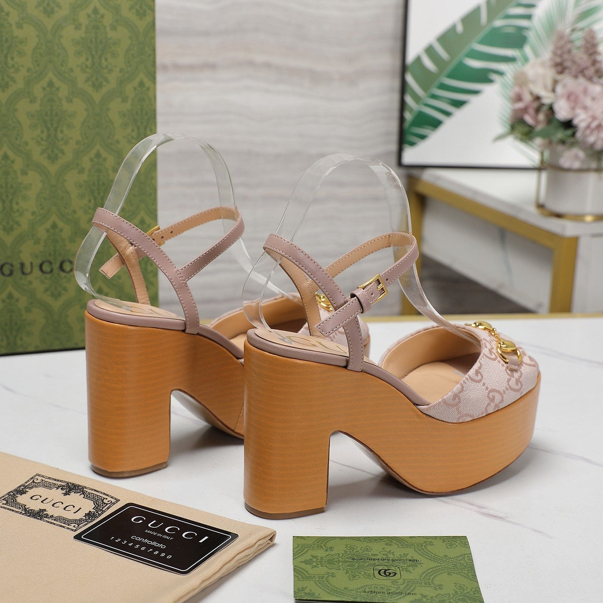 GG HORSEBIT WEDGE SANDAL IN LIGHT BEIGE MONOGRAM JACQUARD FABRIC AND SHEEPSKIN LINING