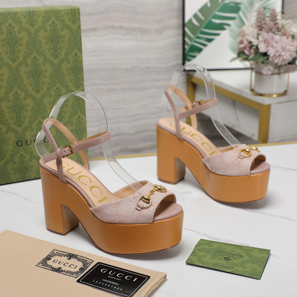 GG HORSEBIT WEDGE SANDAL IN LIGHT BEIGE MONOGRAM JACQUARD FABRIC AND SHEEPSKIN LINING