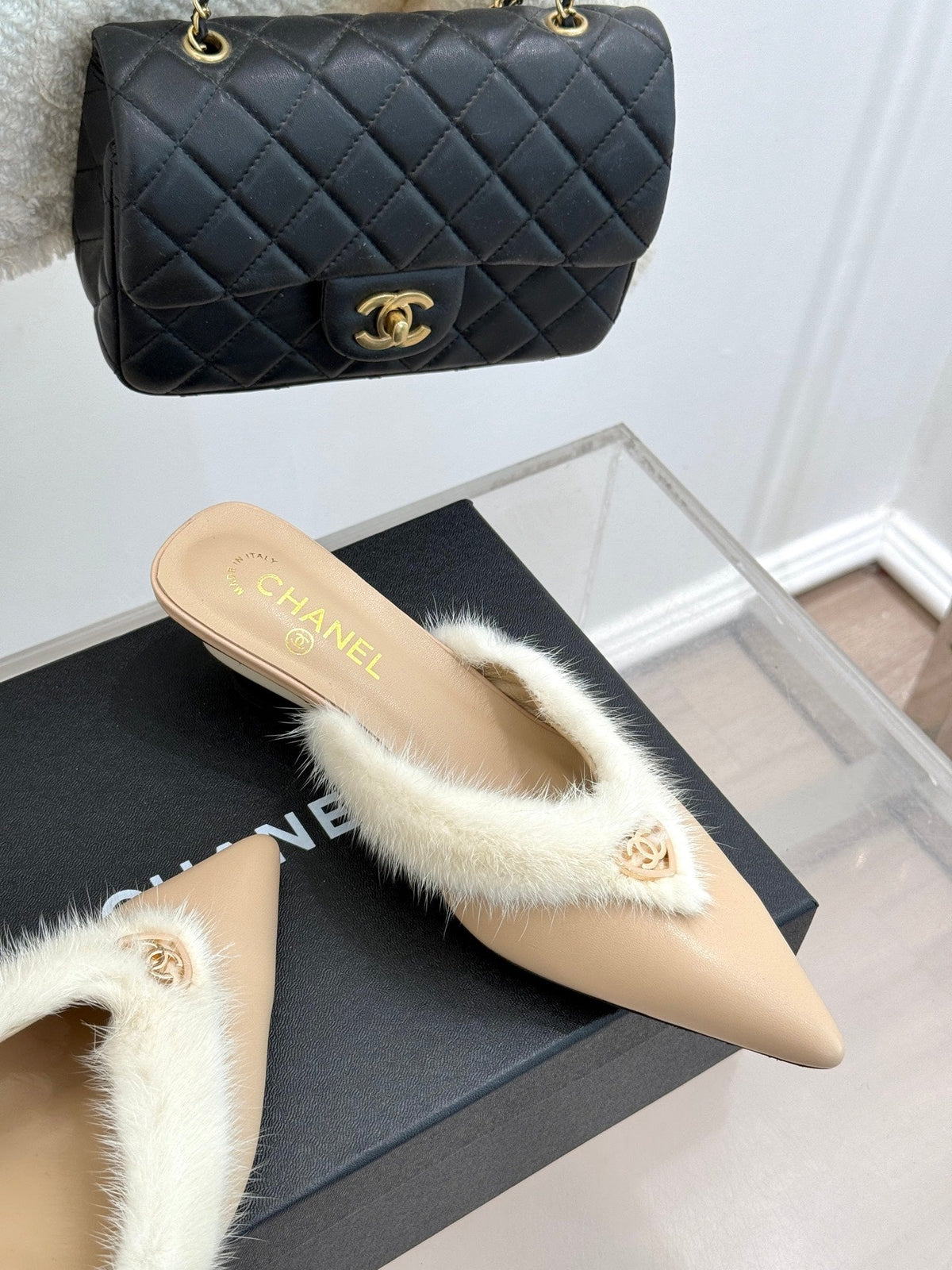 RABBIT FUR POINTED-TOE MULE IN BISQUE BEIGE LAMBSKIN