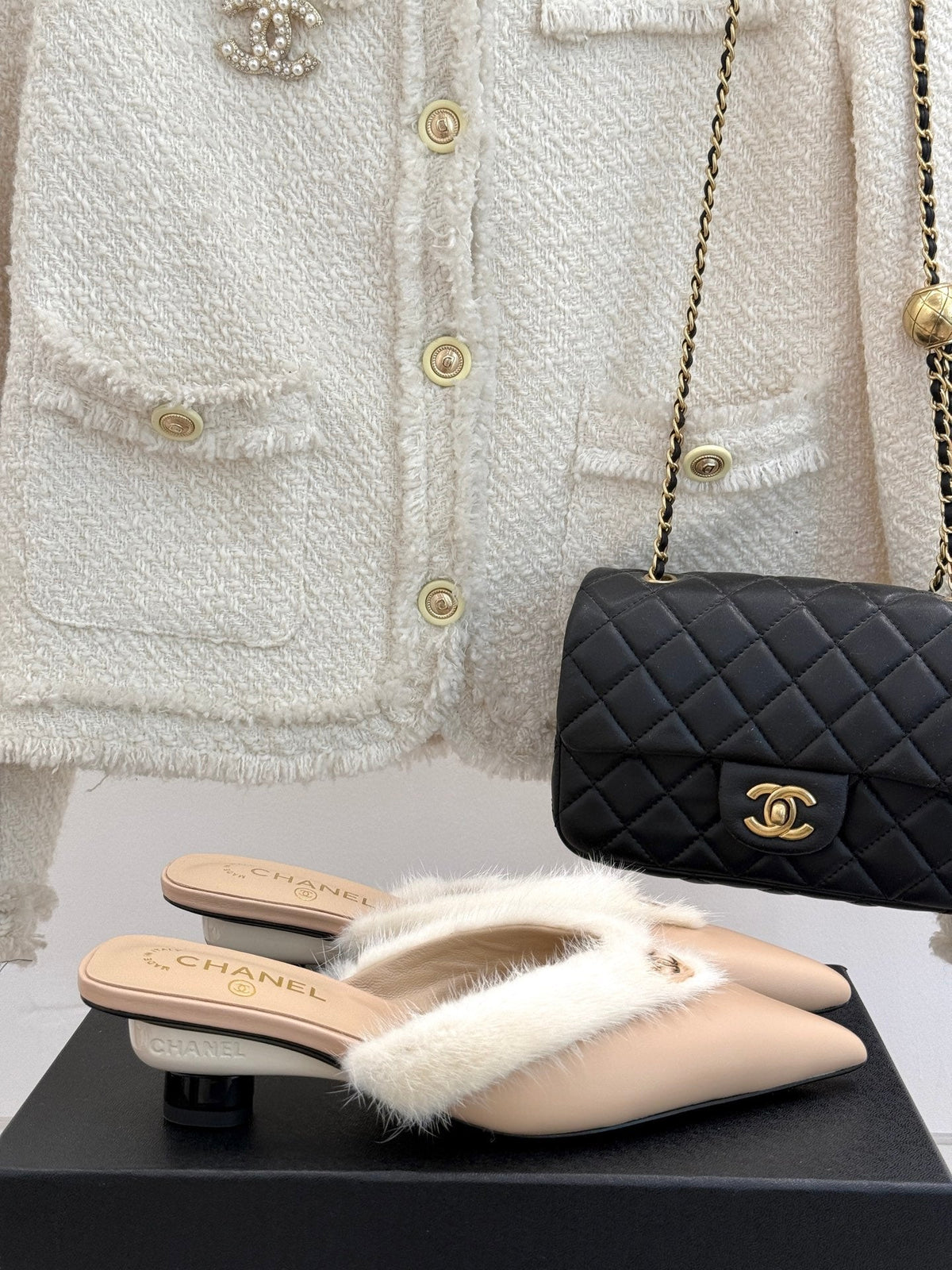 RABBIT FUR POINTED-TOE MULE IN BISQUE BEIGE LAMBSKIN