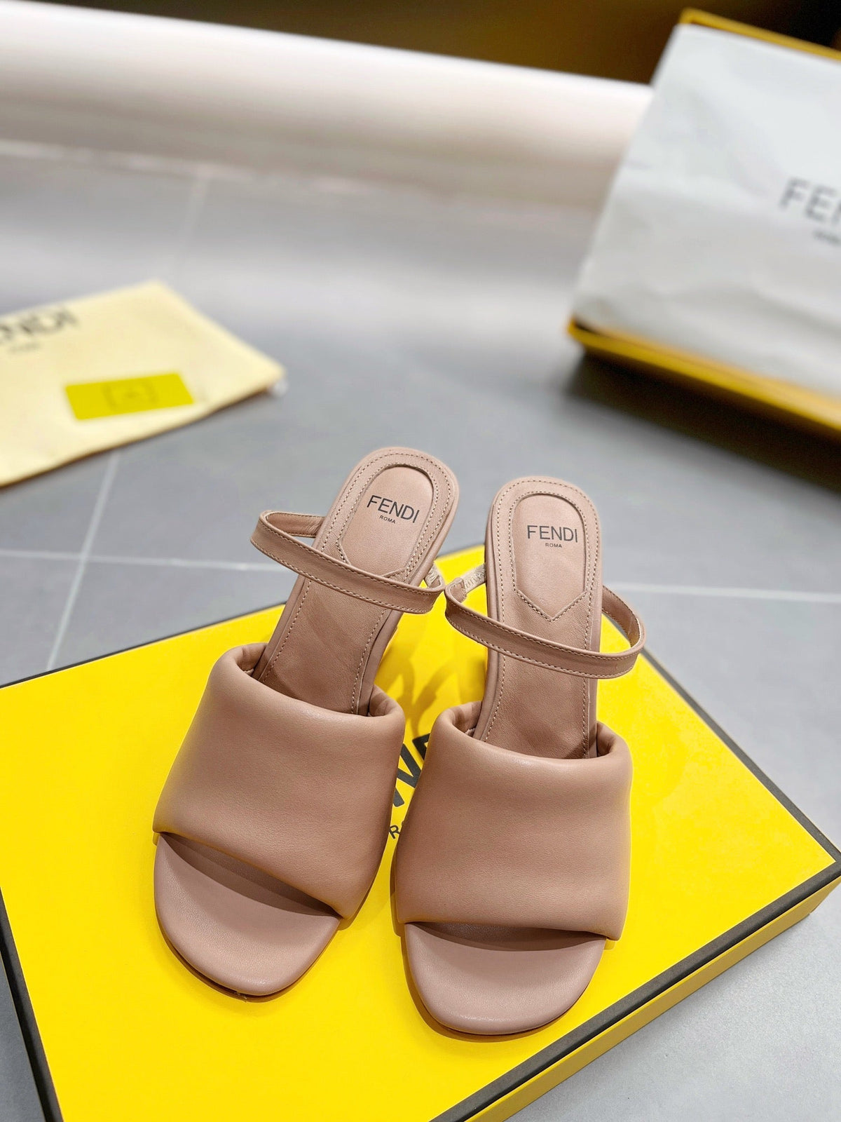 FENDI BAGUETTE HIGH-HEEL SANDALS 8 CM IN CAMEL BROWN CALFSKIN