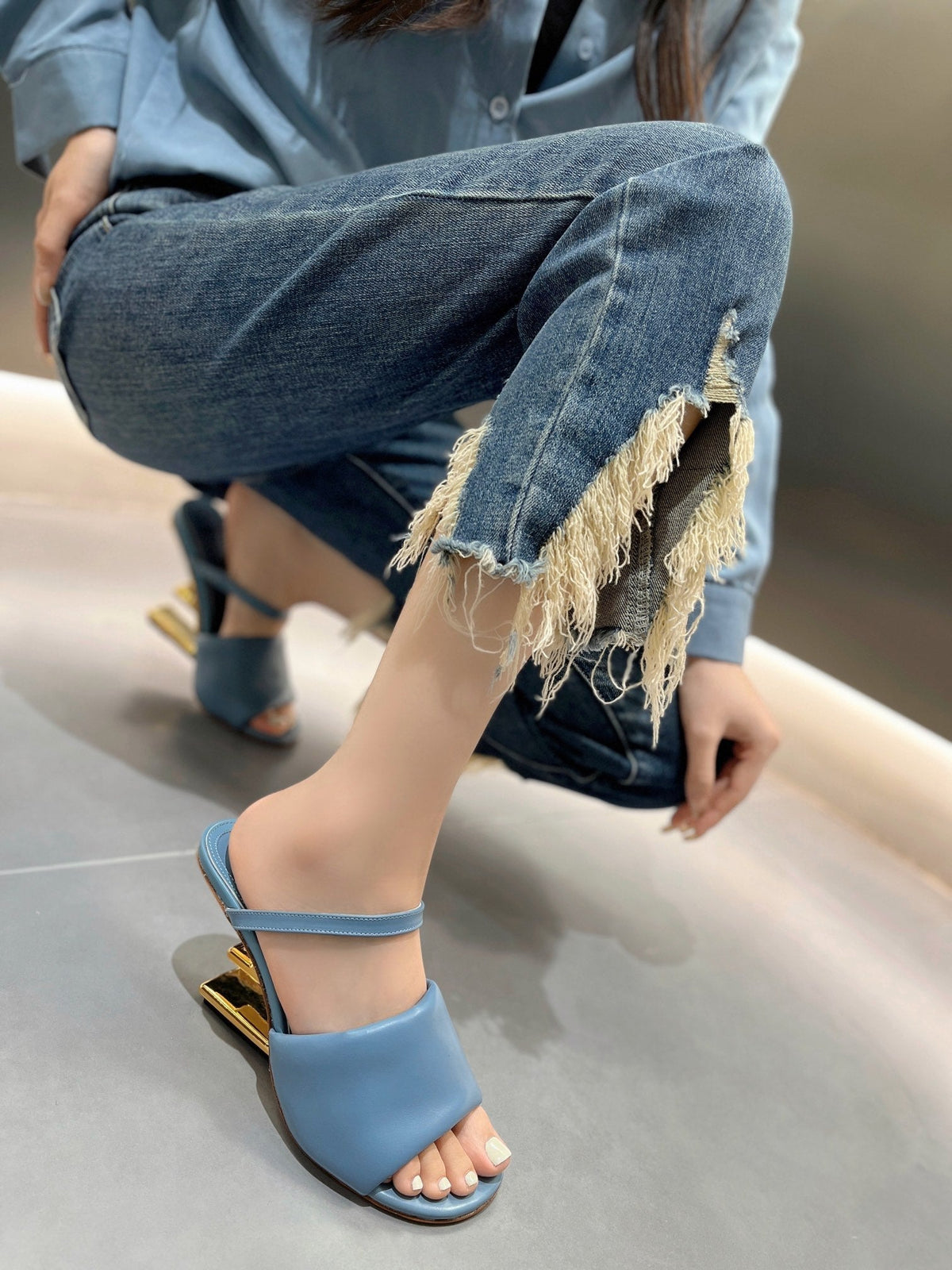 FENDI BAGUETTE HIGH-HEEL SANDALS 8 CM IN CERULEAN BLUE CALFSKIN