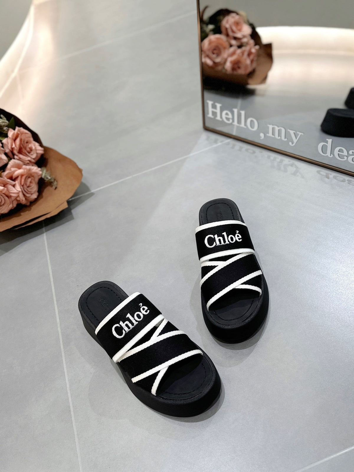 PLATFORM SANDALS IN BLACK MIX WHITE DENSITY KNIT