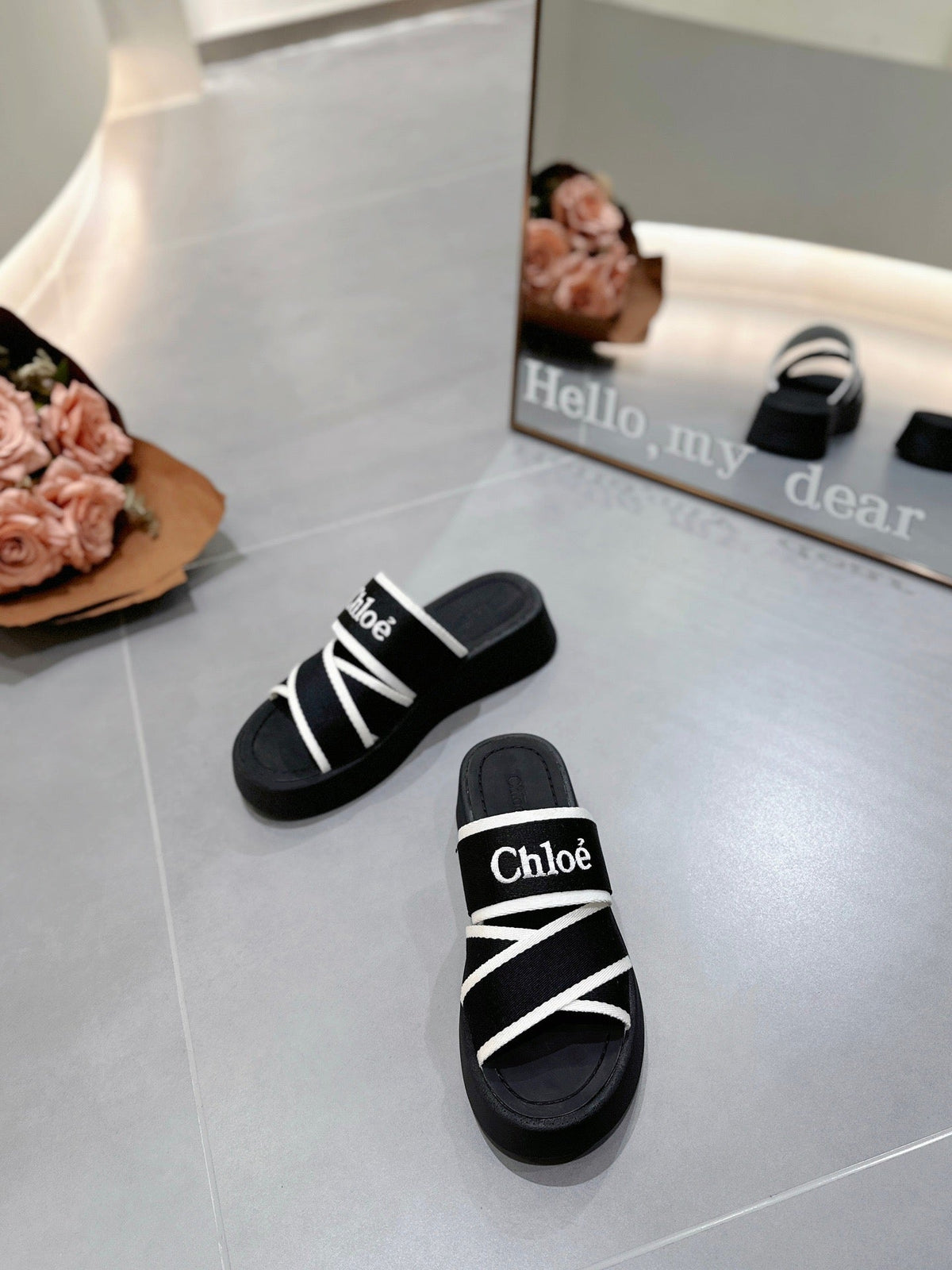 PLATFORM SANDALS IN BLACK MIX WHITE DENSITY KNIT