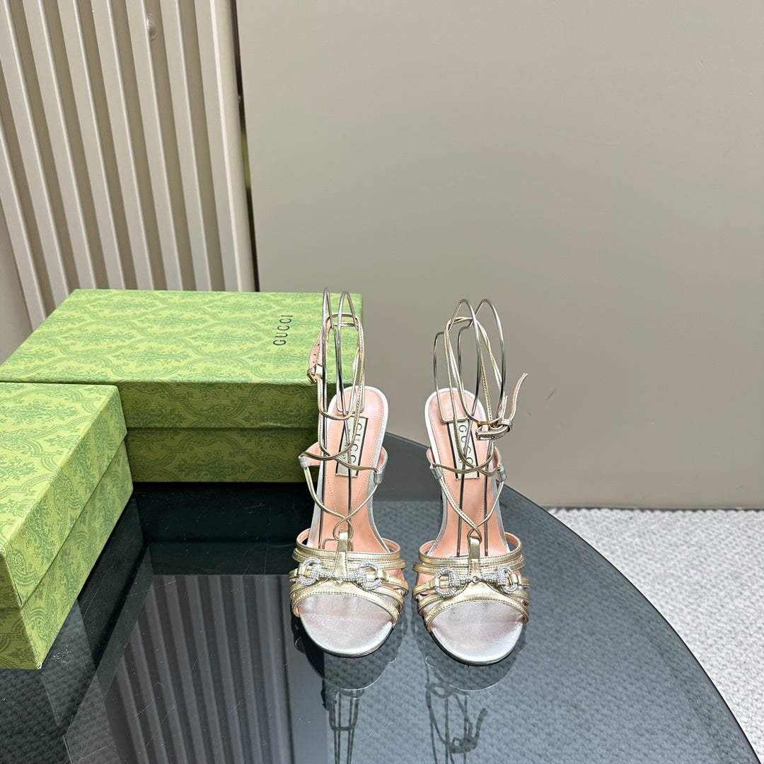 CRYSTAL HORSEBIT STRAPPY SANDAL 10.5CM IN PASTEL YELLOW PATENT LEATHER