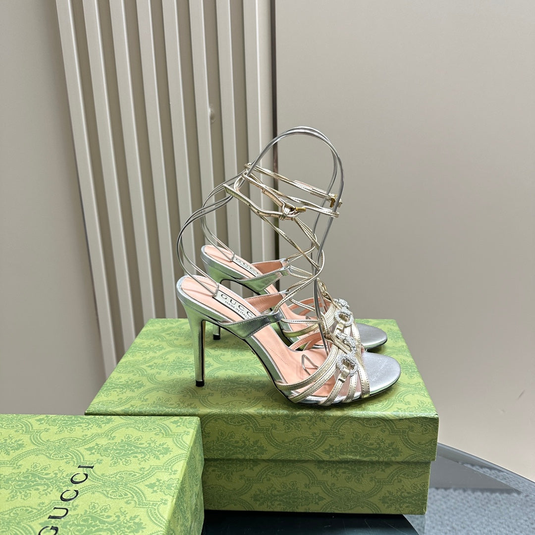 CRYSTAL HORSEBIT STRAPPY SANDAL 10.5CM IN PASTEL YELLOW PATENT LEATHER