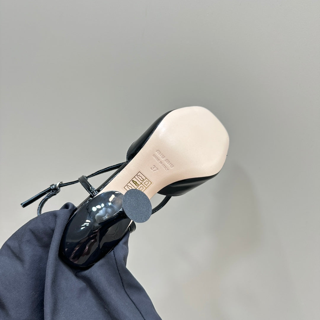 High Heels With Bows Black Sheepskin