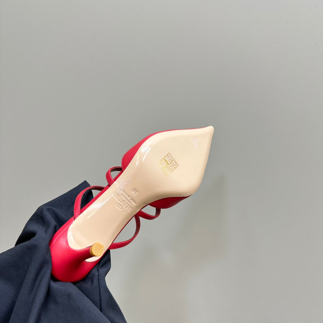 ROCKSTUD WISPY CHERRY RED CALFSKIN MULE 60MM