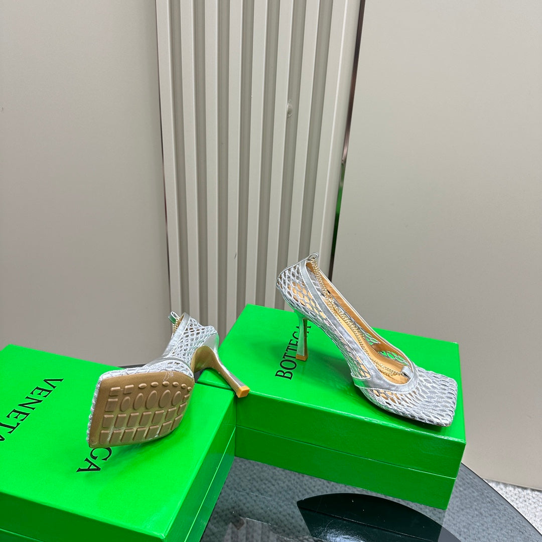 HIGH PUMP 9 CM IN SILVER METALLIZE MESH AND LEATHER