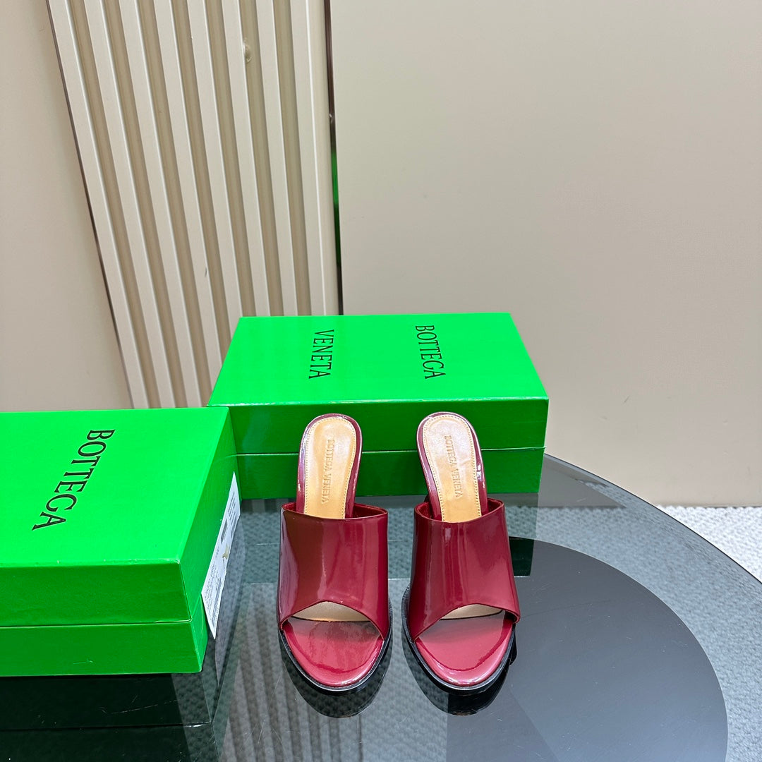 HIGH MULE 95 MM IN WINE RED CALFSKIN