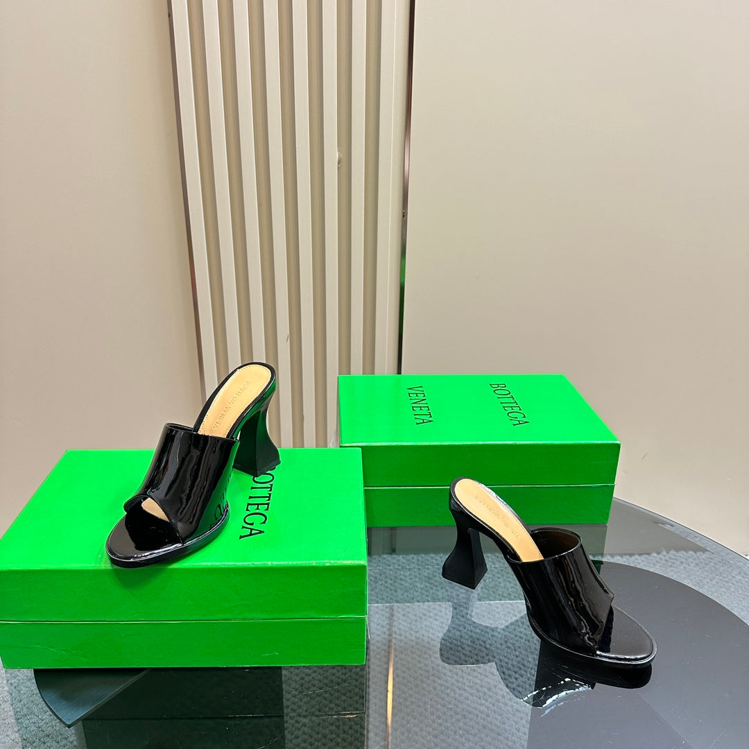 HIGH MULE 95 MM IN BLACK CALFSKIN