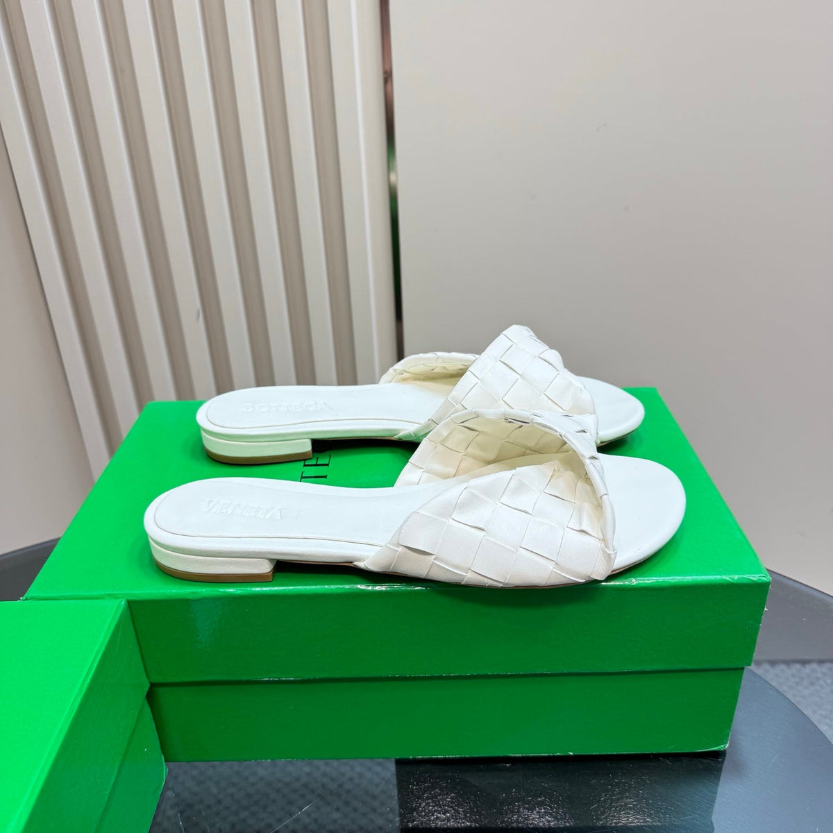BLINK FLAT MULE IN WHITE INTRECCIATO LEATHER