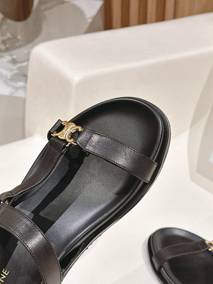 MAUD SANDAL WITH TRIOMPHE IN BLACK CALFSKIN
