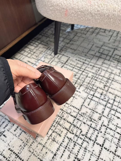 SQUARE TOE OXFORD IN SANGRIA RED SHINY CALFSKIN