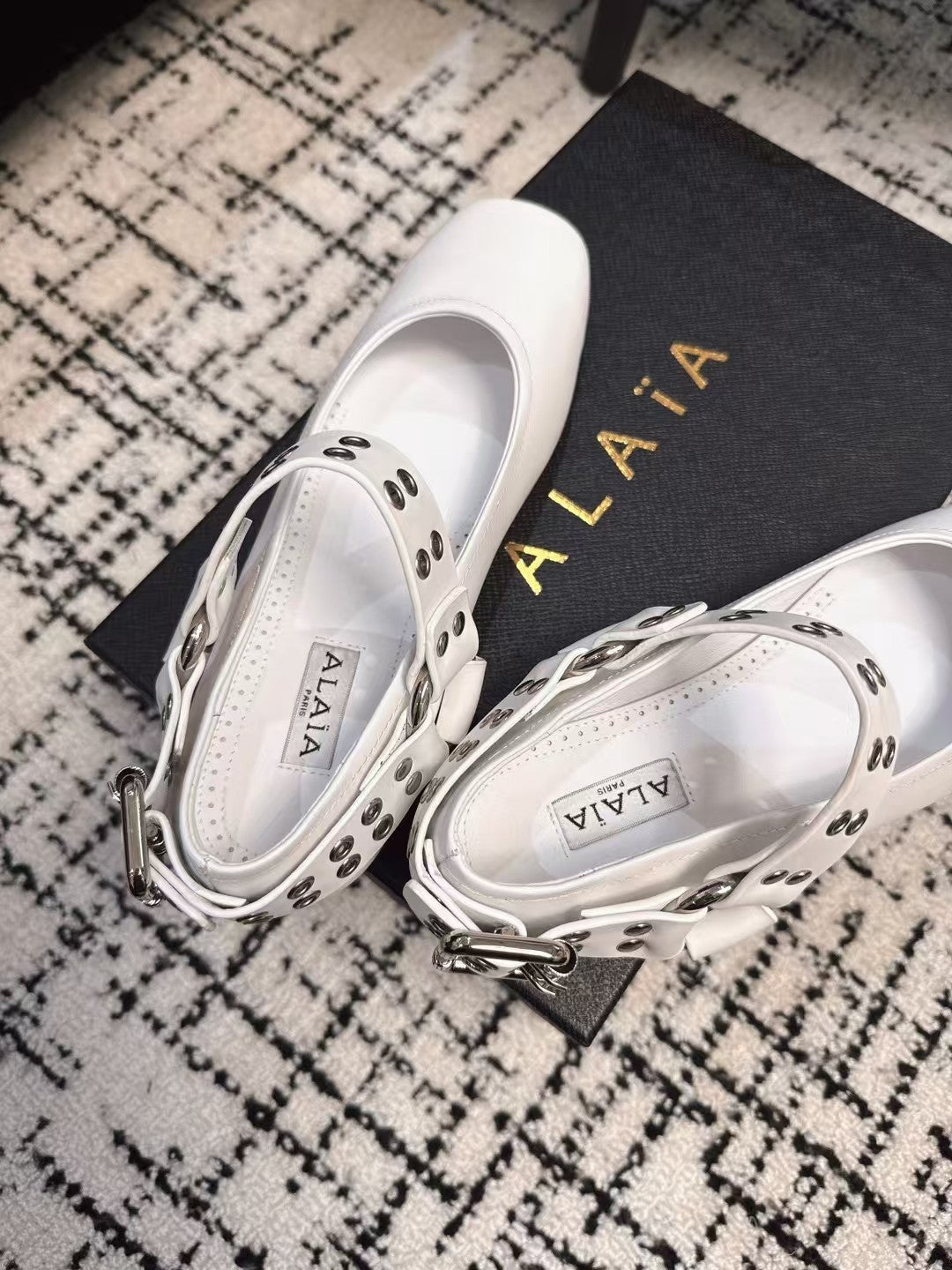 BIKER BALLET FLATS IN WHITE CALFSKIN