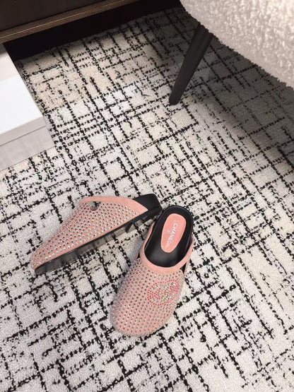 FLAT MULE IN LIGHT PINK SUEDE WITH CRYSTALS