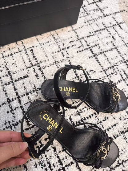 MID HEEL SANDALS IN BLACK LAMBSKIN