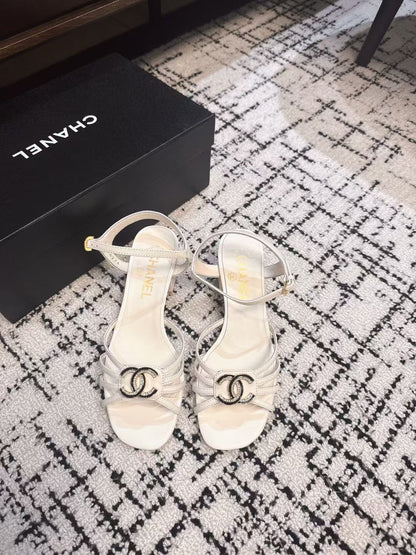 MID HEEL SANDALS IN WHITE LAMBSKIN