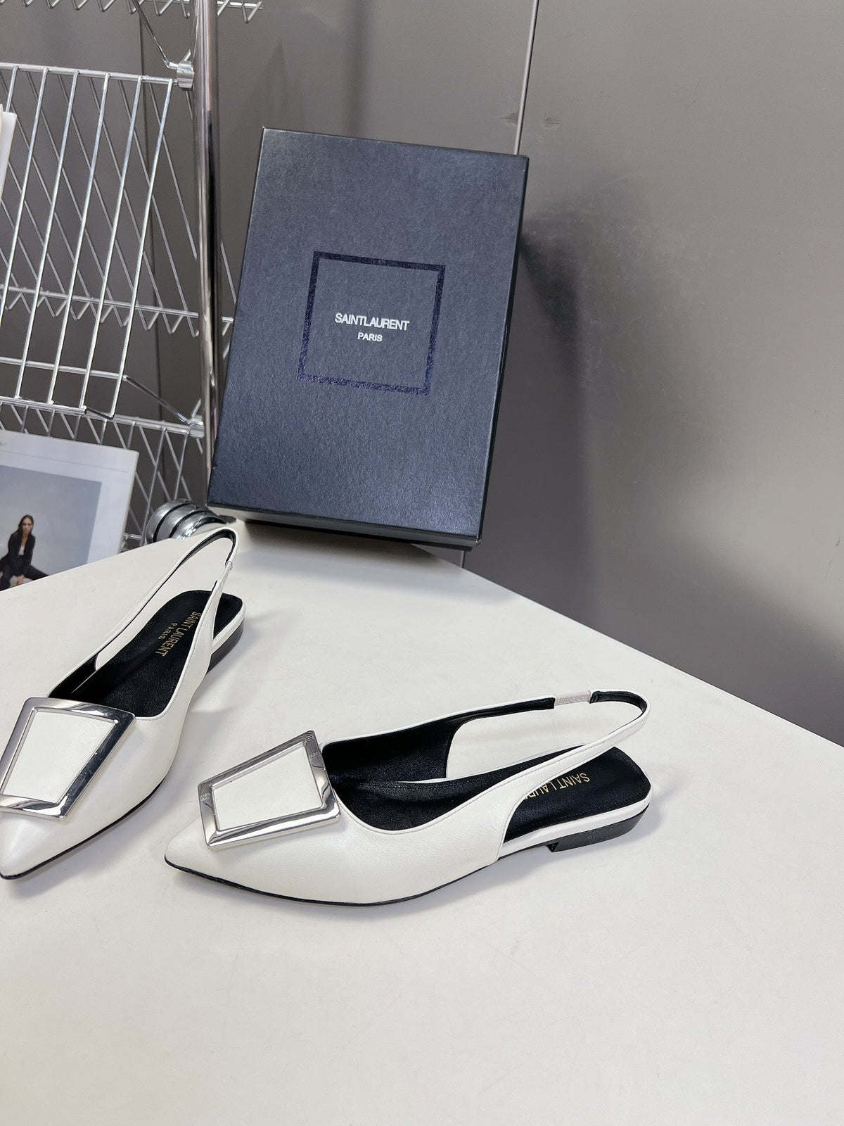SL SQUARE BUCKLE SLINGBACK WHITE CALFSKIN