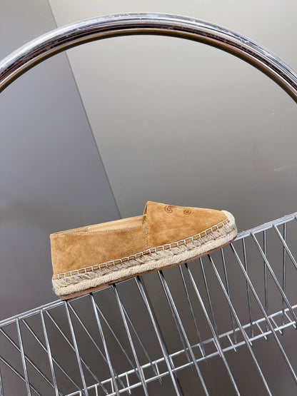 LOAFER IN PEANUT BROWN SUEDE AND WOVEN RAFFIA