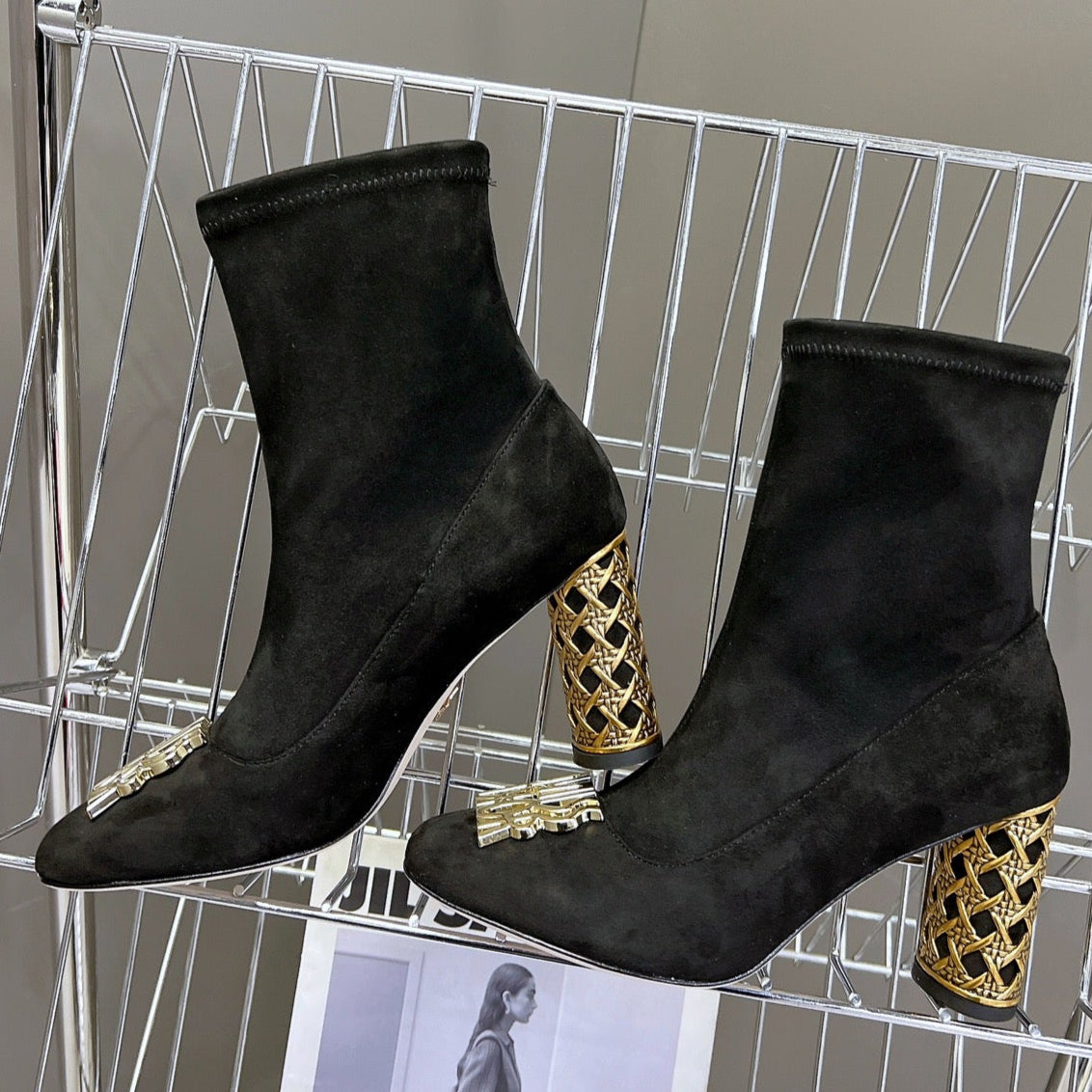 ICON HEELED ANKLE BOOT BLACK SUEDE 8 CM WITH GOLD LOGO
