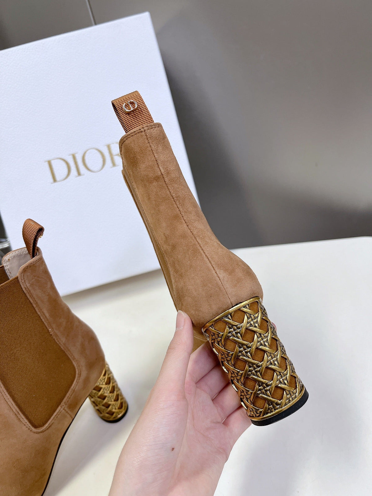 ICON HEELED ANKLE BOOT CIDER BROWN SUEDE 8 CM