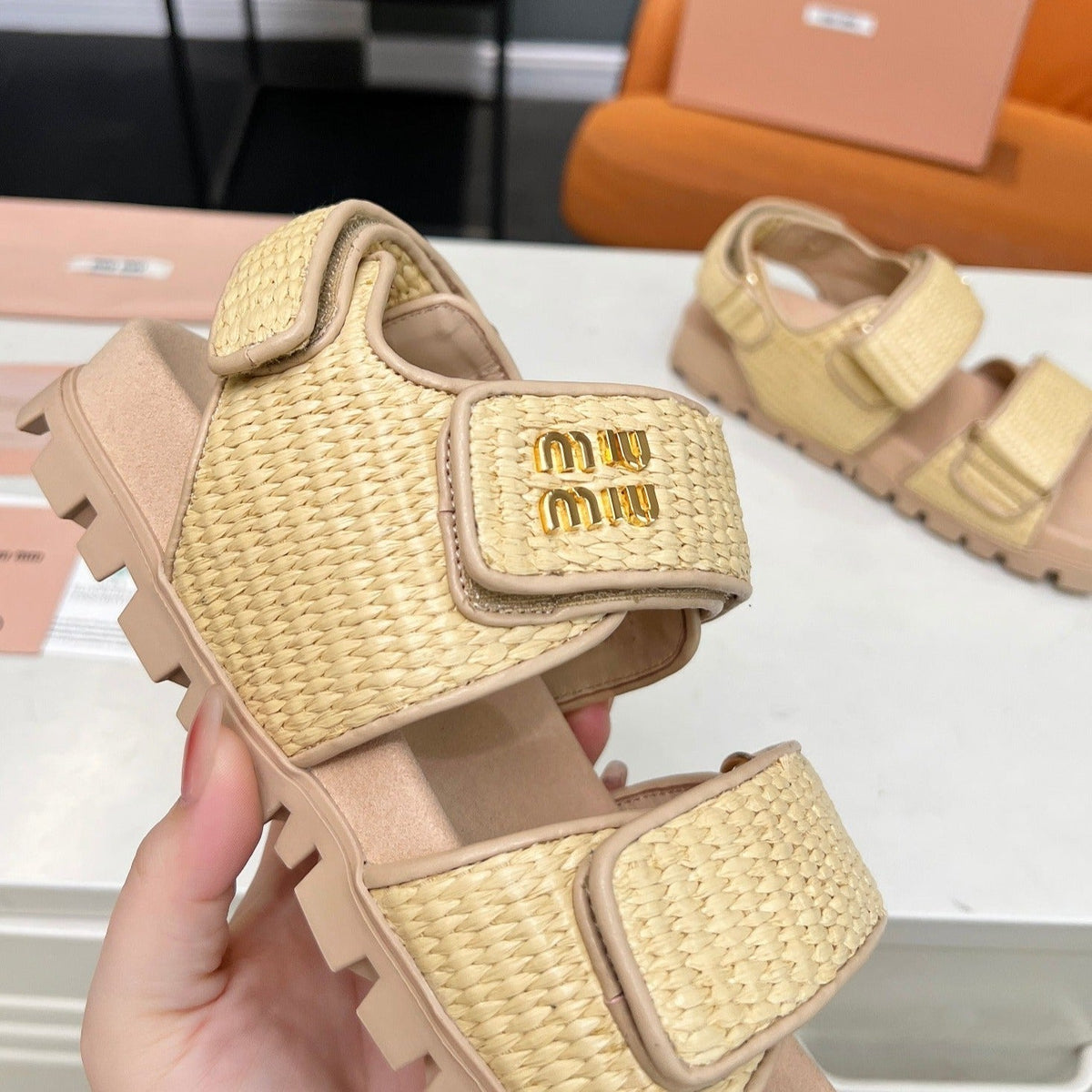 SANDALS CHAMPAGNE SHEEPSKIN WITH 2 HORIZONTAL STRAPS
