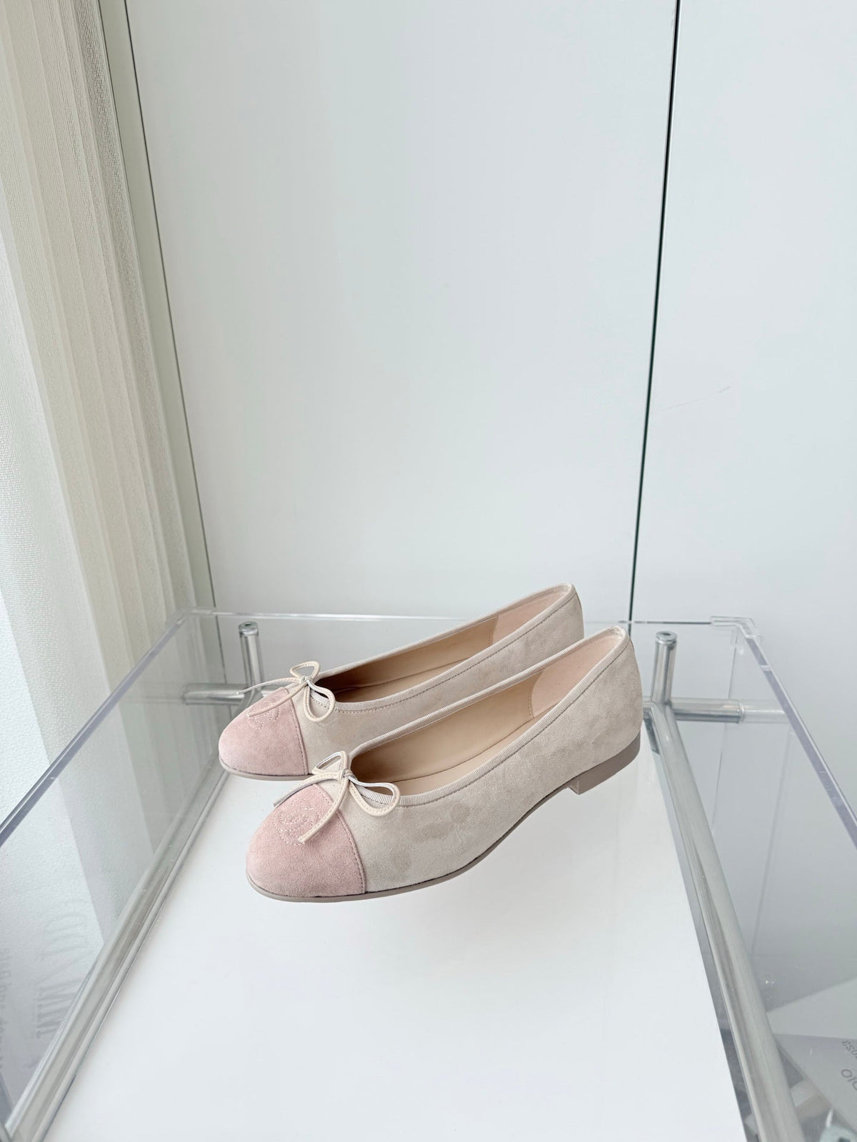 BALLET FLAT IN LIGHT PINK MIX PALE GRAY SUEDE