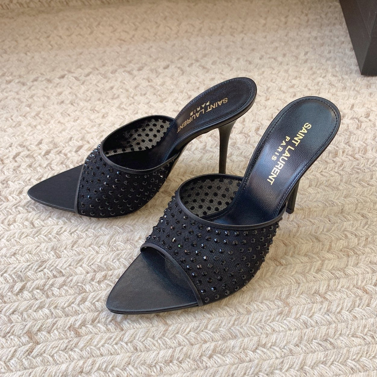 LA 16 HEELED MULES ATTACHED RHINESTONES IN BLACK MESH