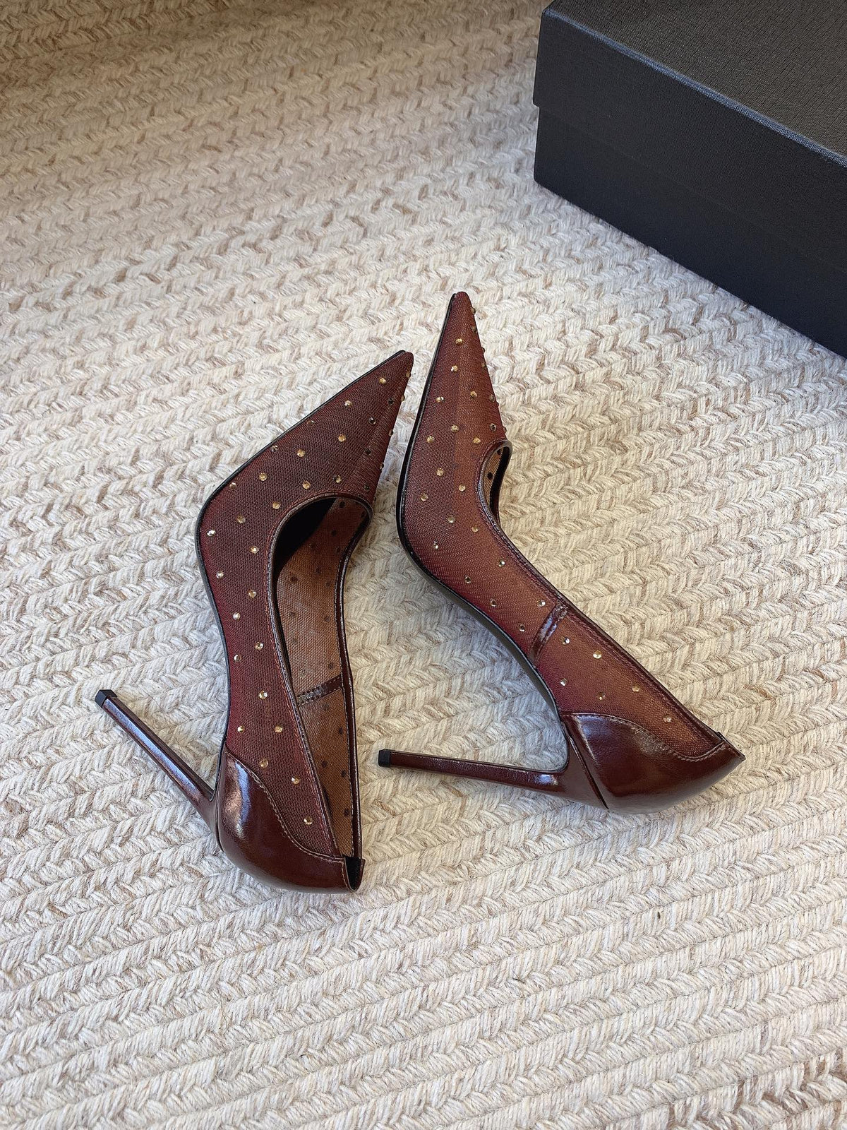 NORMA PUMPS IN CHESTNUT MESH ATTACHED CRYSTALS