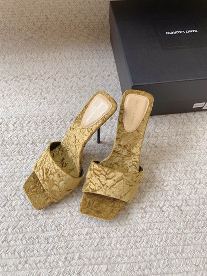 HIGH HEEL SLIDES IN SAND YELLOW VELVET