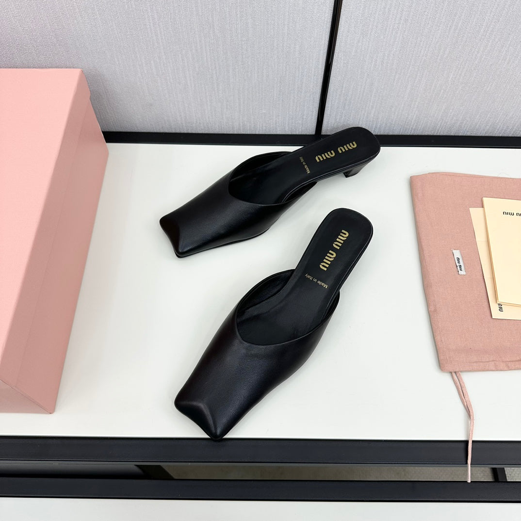 SQUARE TOE MULES BLACK SHEEPSKIN